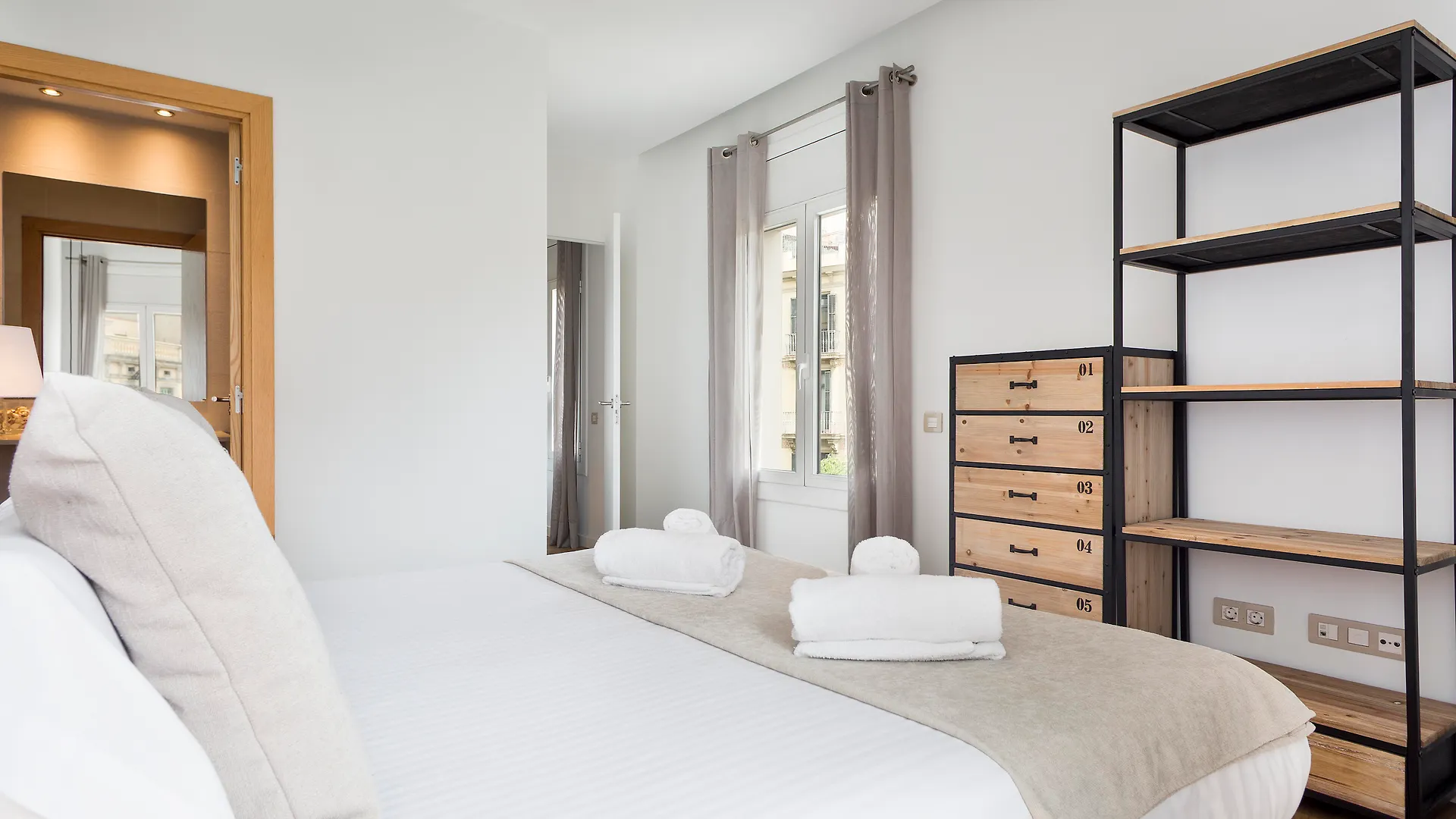 Amister Apartments Barcellona