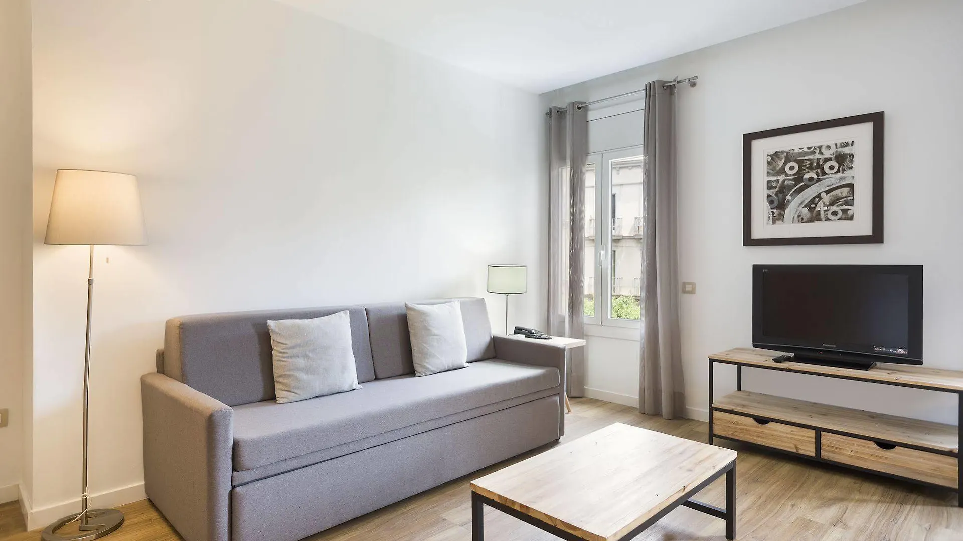 Amister Apartments Barcelona 0*,  Spain