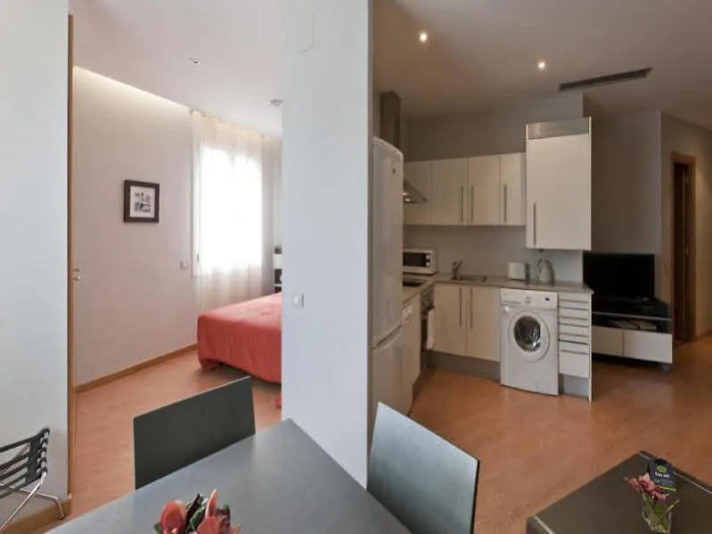 Amister Apartments Barselona 0*,  İspanya